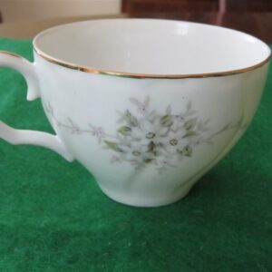 Laurel China Teacup ONLY - "Jennifer" pattern 1960's b
