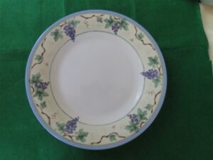 Dinner Plate Phaltzgraff Merlot Pattern Perennials, Grapevine, 1