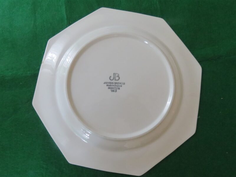 Dinner Plate Heritage White  JOHNSON BROTHERS Ironstone 1M3 c