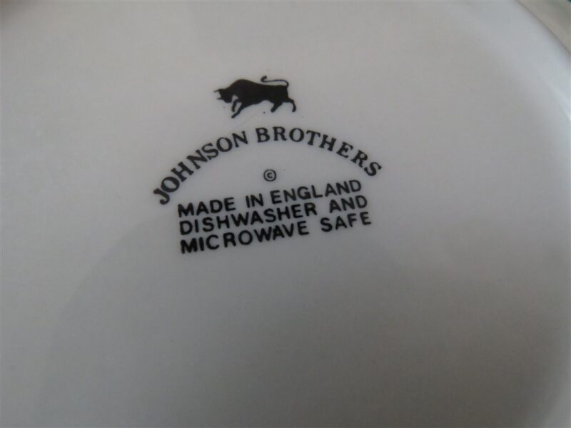 Bread Plate Heritage White Johnson Brothers Octagonal shape. 3