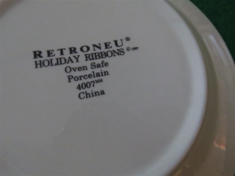 Retroneu Holiday Ribbons Salad Plate 3