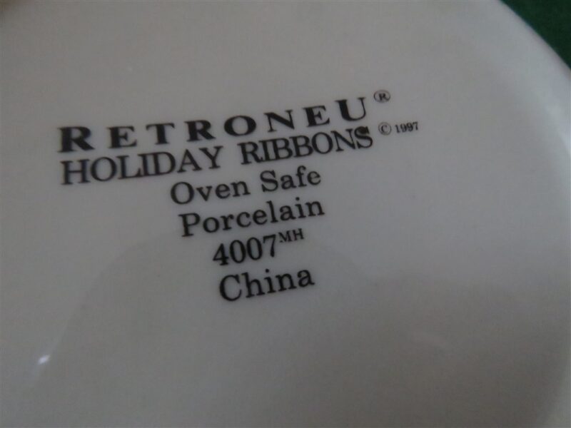 Retroneu Coupe Soup Bowl Holiday Ribbons 3