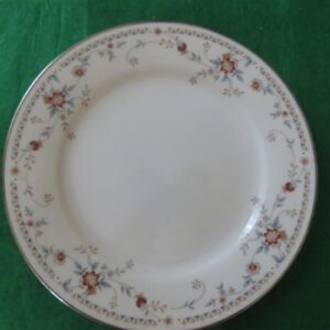 Noritake Bread Plate Adagio 7237 Ivory China. 1