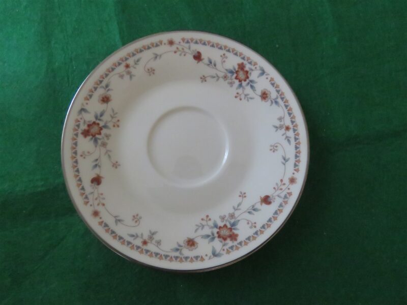 Noritake Footed Cup & Saucer Adagio 7237 Ivory China. 3