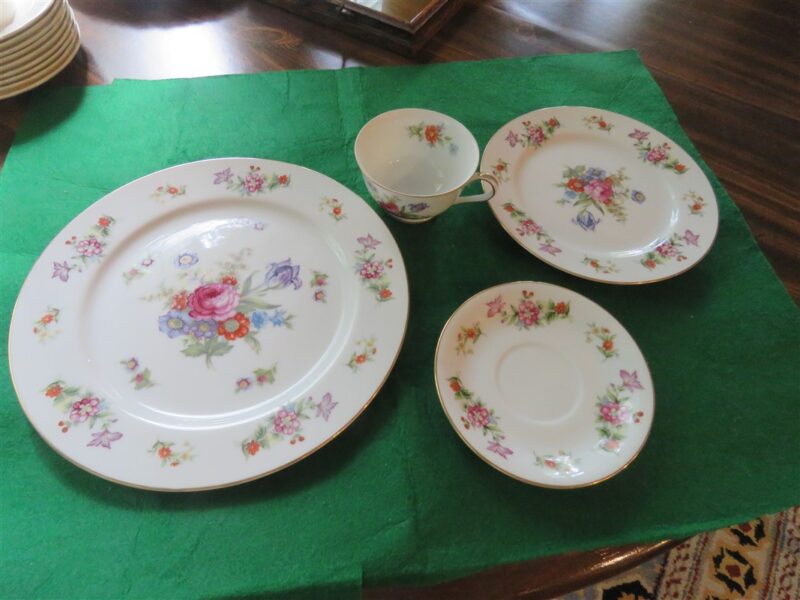  Harmony House China, Dresdania 5 Piece Place Setting 2