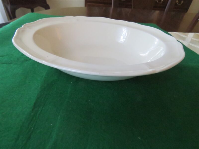 Vegetable Bowl Wedgwood of Etruria and Barlaston Queens Shape Plain 2