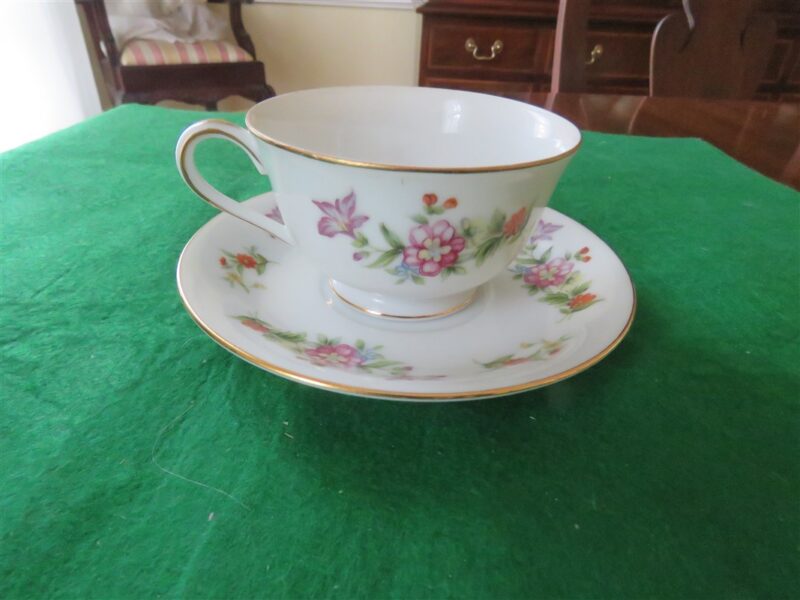 Footed Cup & Saucer Harmony House Fine China Dresdania 1