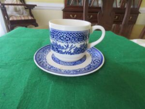 Vintage Blue Willow Cup & Saucer Classic Blue White Transferware Dinnerware 2