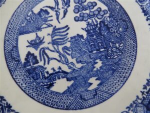 Vintage Blue Willow Salad Plate Classic Blue White Transferware Dinnerware 2