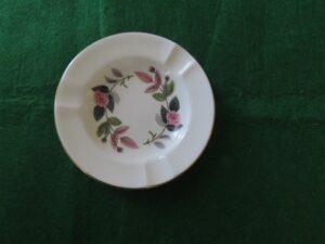 Ashtray by Wedgwood Hathaway Rose pattern. 1