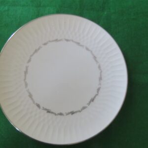 Dinner Plate – Noritake – Sabina pattern 1