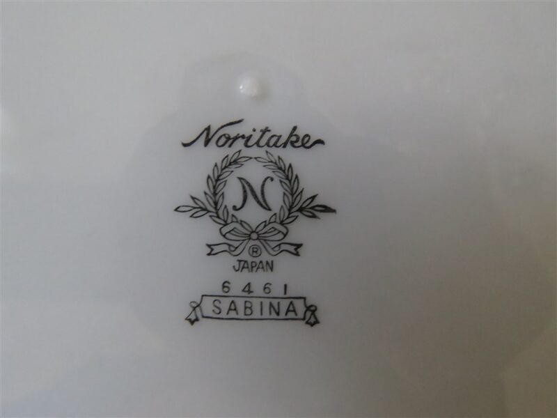 Dinner Plate – Noritake – Sabina pattern 4