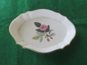 Silver Tray Wedgwood Hathaway Rose 1