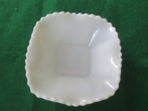 Vintage White Milk Glass Square Hazel Atlas Ruffled Rim Candy Snack Nut Bowl 1