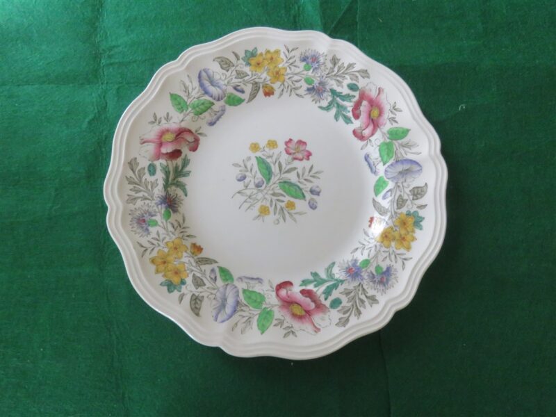 Salad Plate Royal Doulton Stratford Floral D.6196 a