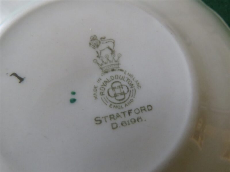 Cup & Saucer Royal Doulton Stratford Floral D.6196 h