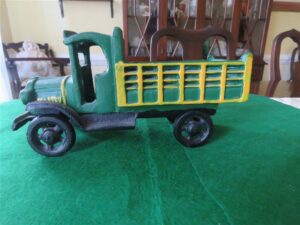 MALATESTA Moving & Storage Green Cast Iron Truck 1