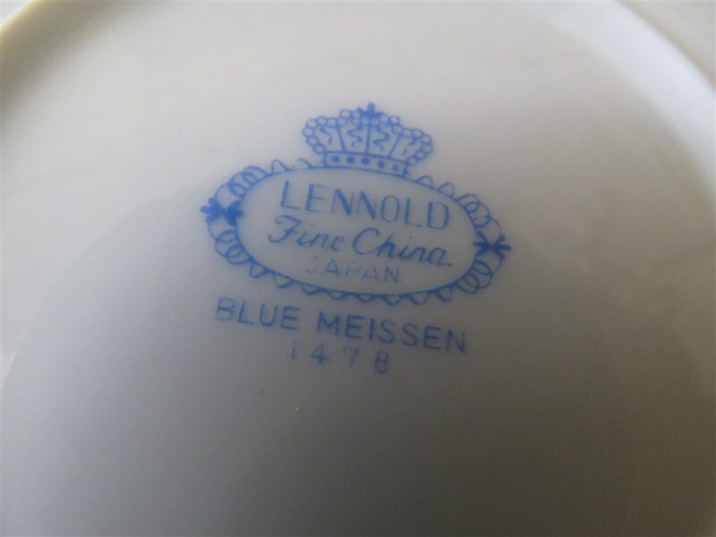 Chop Plate Lennold Fine China Blue Meissen 1478 d