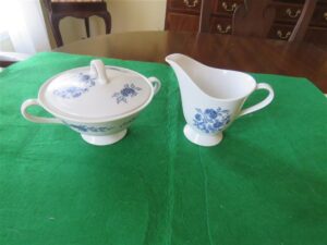 Creamer & Sugar Bowl Lennold Fine China Blue Meissen 1478 a