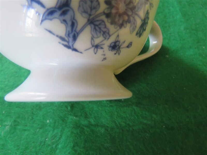 Footed Tea Cup & Saucer Lennold Fine China Blue Meissen 1478 d