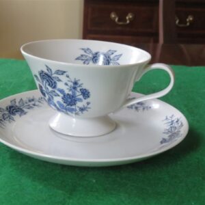 Footed Tea Cup & Saucer Lennold Fine China Blue Meissen 1478 g