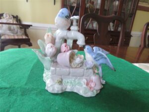 Porcelain Blue Bird Music Box 1