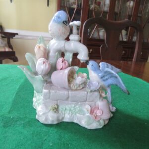 Porcelain Blue Bird Music Box 1
