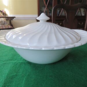 Regency Round Covered Vegetable Bowl, Johnson Brothers Lid included. 1