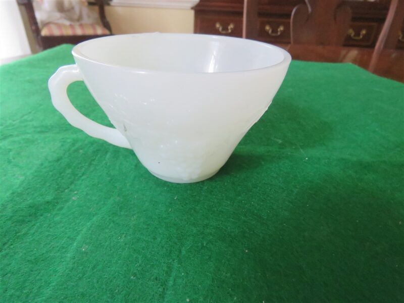Milk Glass Punch Bowl With Harvest Grape Pattern And 12 Cups Anchor Hocking - Image 8