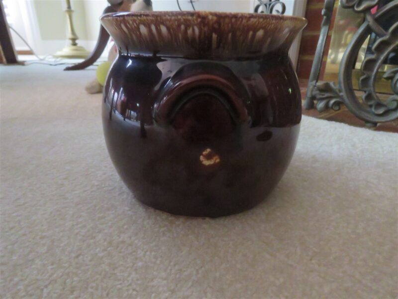 Hull USA Brown Bean Pot Cookie Jar