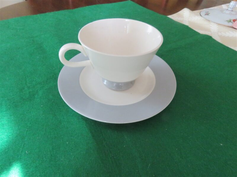 Homer Laughlin Eggshell Cavalier Grey Cup & Saucer 2