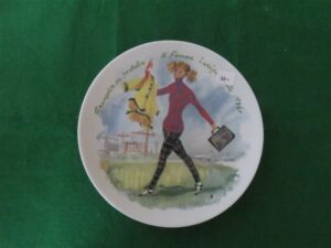 Collector Plate Henri d'Arceau Limoges Porcelaine Lesfemmes du Siecle Francoise in Trousers 1960 a1
