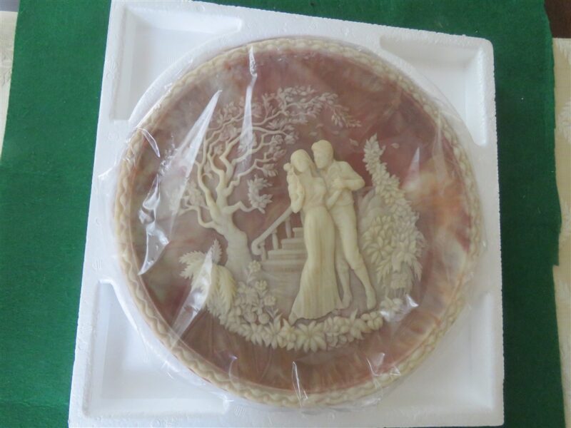 Decorative Plate The Kiss 5