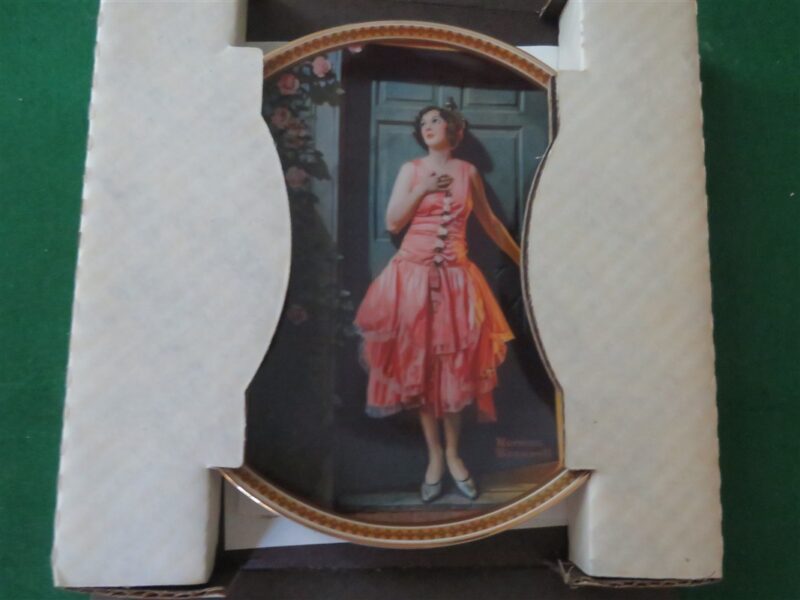 Rockwell Collector Plate Knowles Standing In The Doorway 7