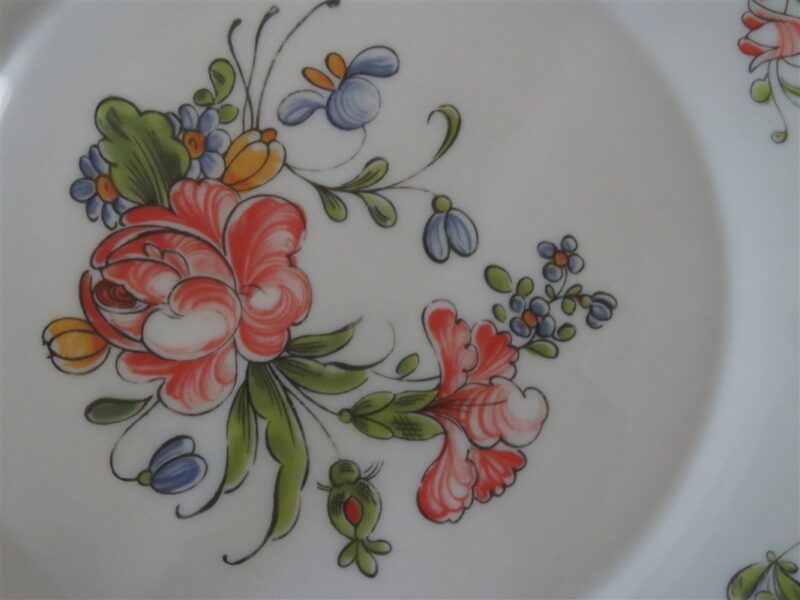 Dinner Plate Provincial Pattern by Arcopal China 1 2