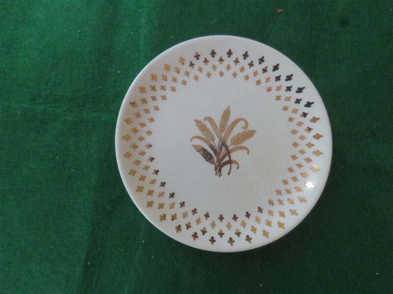 Golden Wheat Bread Plate Fleur De Lis Harvest Pattern Homer Laughlin 1