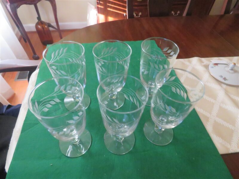 Pedestal Stem Crystal Water Glass 11
