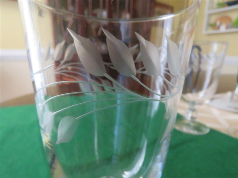 Pedestal Stem Crystal Water Glass 13