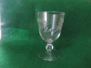 Pedestal Stem Crystal Juice Glass Etched Set of 4 glasses 1