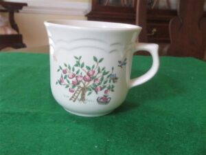 Pfaltzgraff Flat Cup Apple Valley Pattern 1