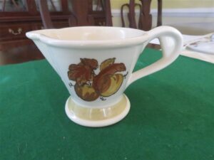 Creamer Poppytrail by Metlox Made in California 1