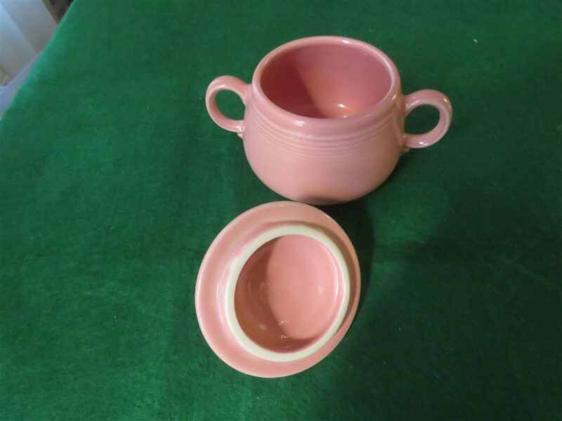 Fiestaware Pink Lided Sugar and Creamer w/Tray 5