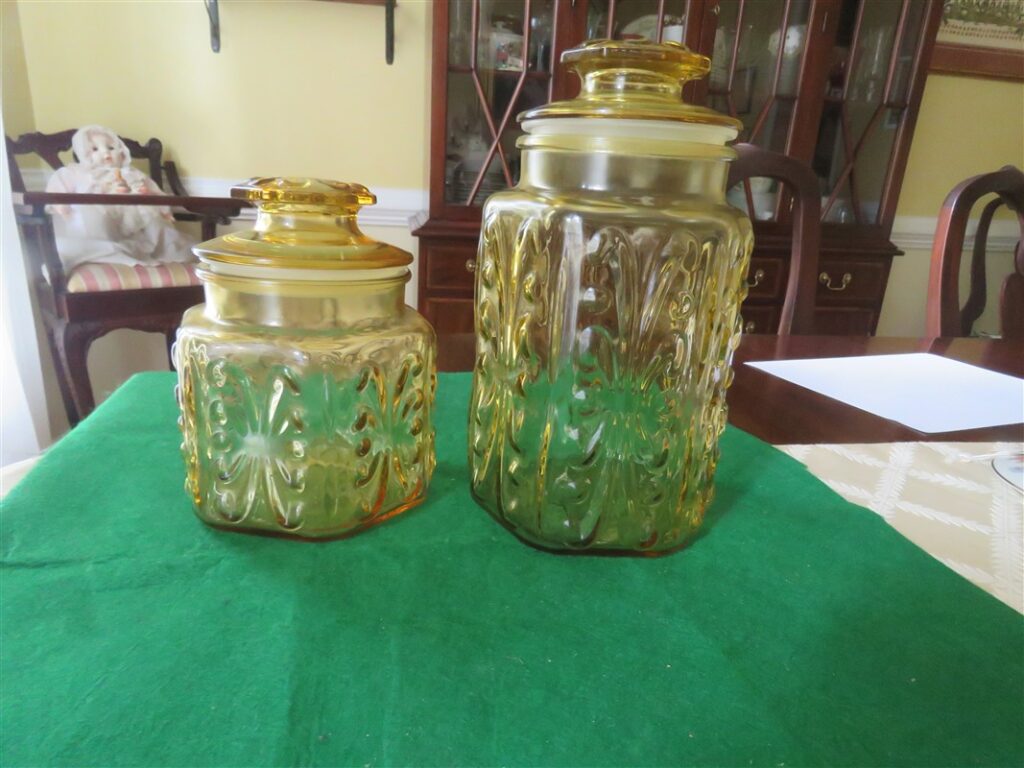 LE Smith Imperial Amber Glass Canister 1
