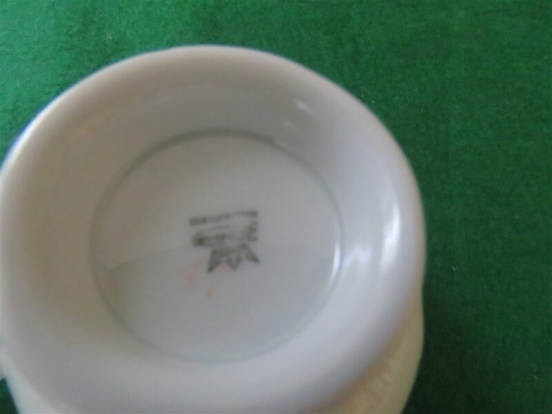 Favolina-Karolina Footed Cup & Saucer Marjorie Pattern 8