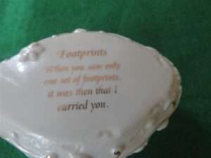 Lenox Footprints Music Box 2