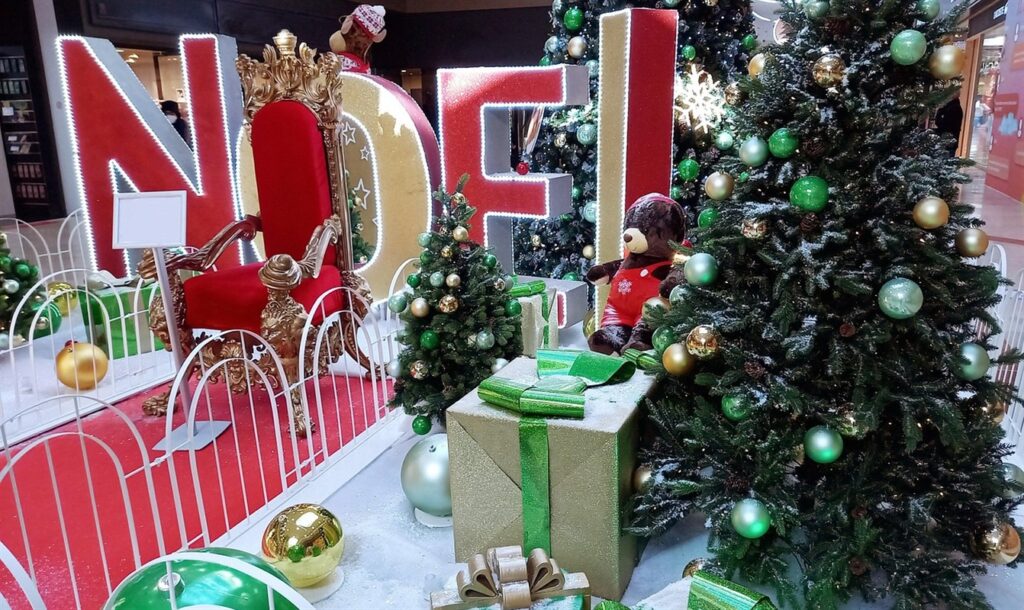third vintage christmas noel
