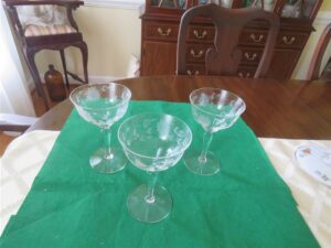 Stemware Etched Floral Cocktail/Wine Glass 1