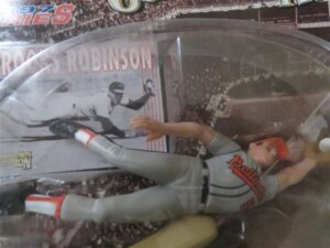 Brooks Robinson Cooperstown Collection Starting Lineup Baltimore Orioles Action Figure 2