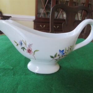 Cordon Bleu BIA Vintage Footed Gravy Boat Freda Collection 1