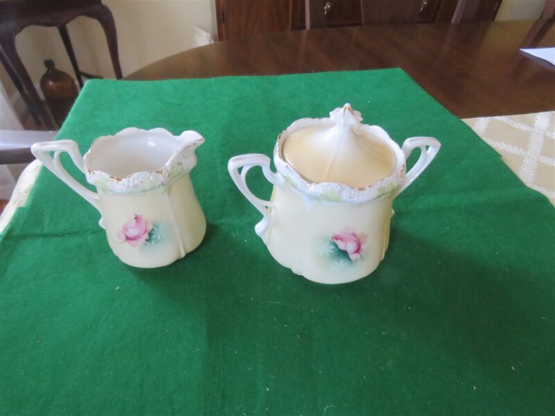 Creamer & Sugar Bowl w/Lid Floral Pattern 2